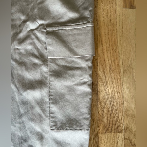 Cargo Pants Silky Smooth Women’s L DKNY - Picture 3 of 12